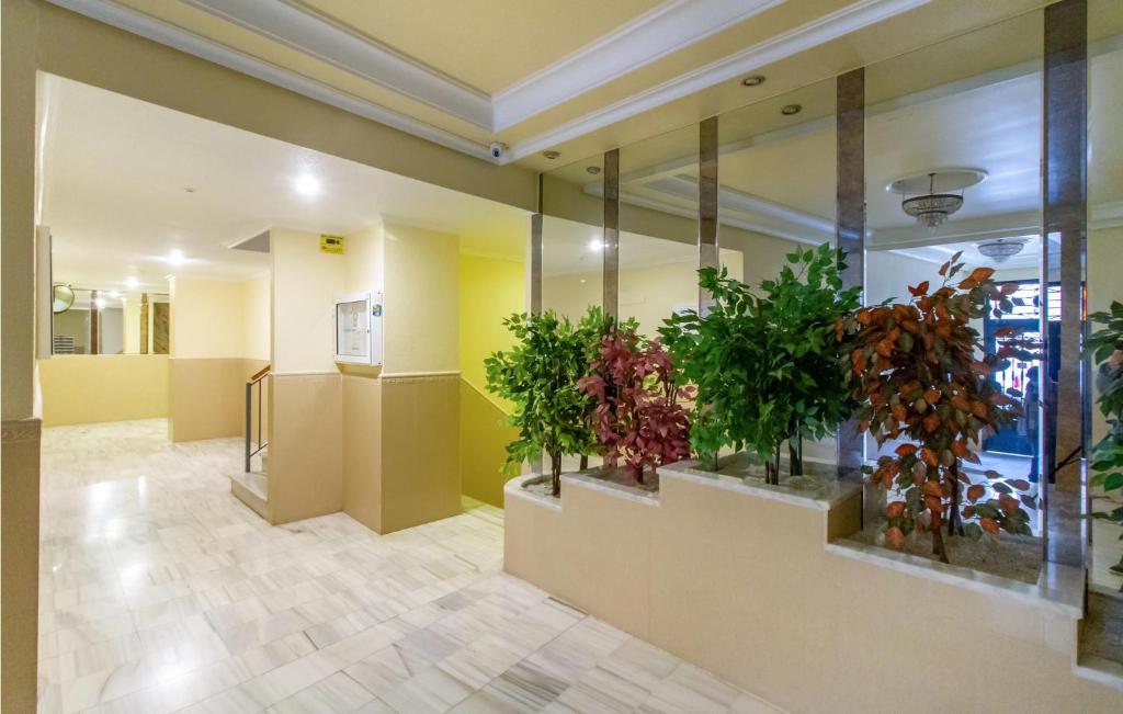 Lobby alebo recepcia v ubytovaní 1 Bedroom Cozy Apartment In Torrevieja