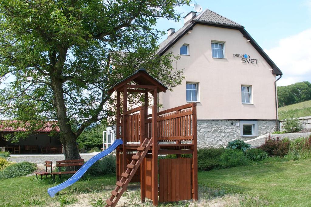 Herní místnost nebo prostor pro děti v ubytování Penzion Svět