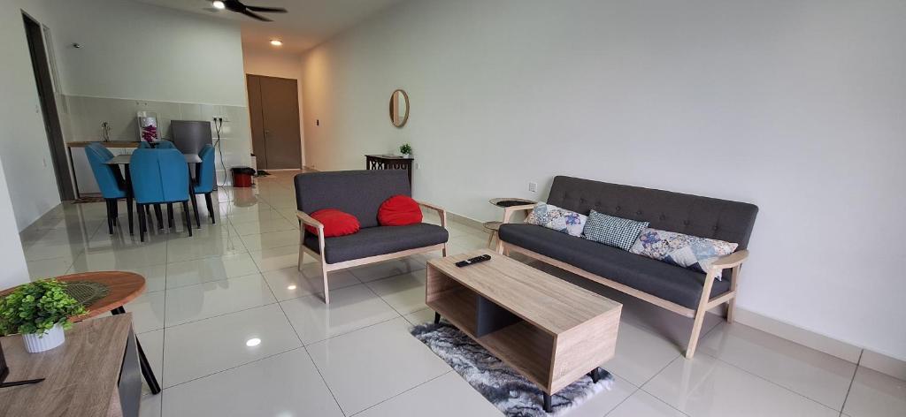 Posezení v ubytování Tn'J Homestay Condominium Kinarut, Papar