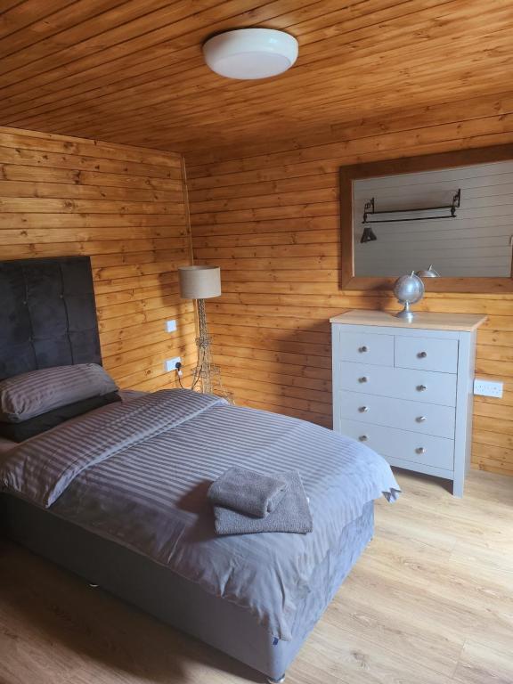 Southernwood Garden Lodge 6, Didcot (updated prices 2024)