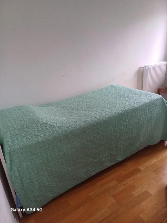 Postel nebo postele na pokoji v ubytování Beauvais chambre 1