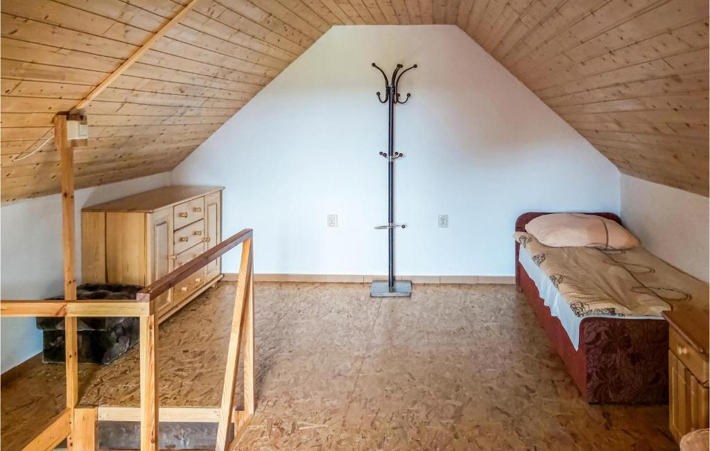 Posteľ alebo postele v izbe v ubytovaní 1 Bedroom Beautiful Home In Gubin
