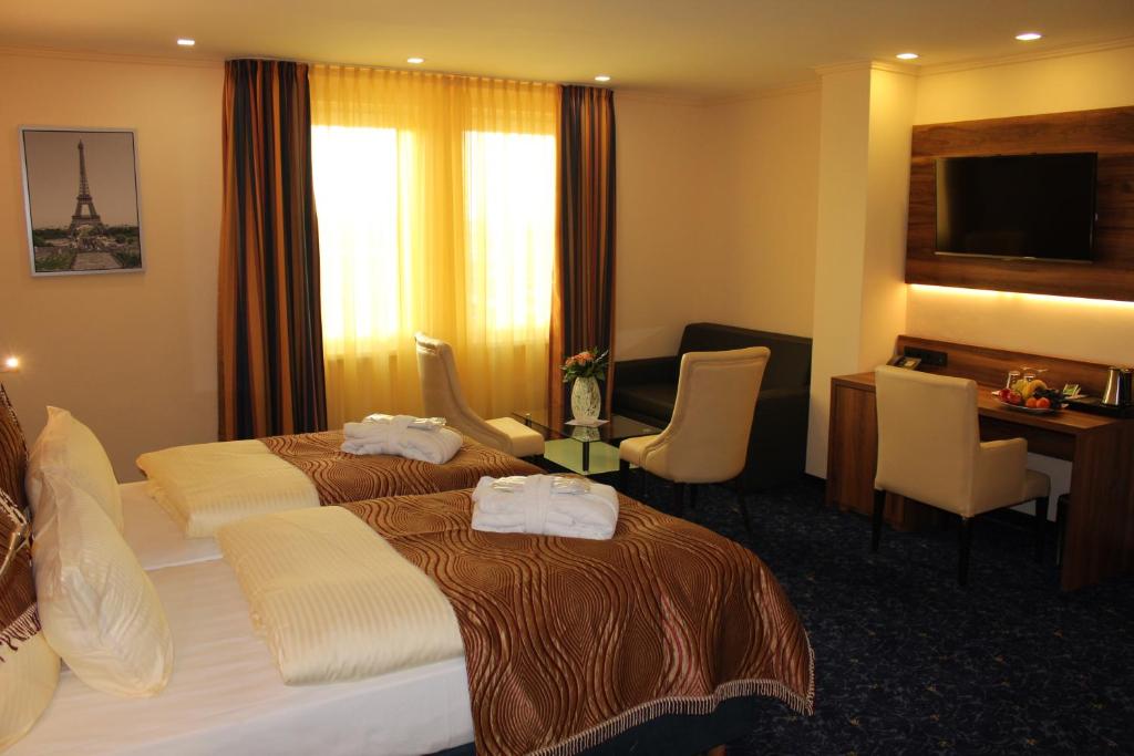 
Standard Family Room
