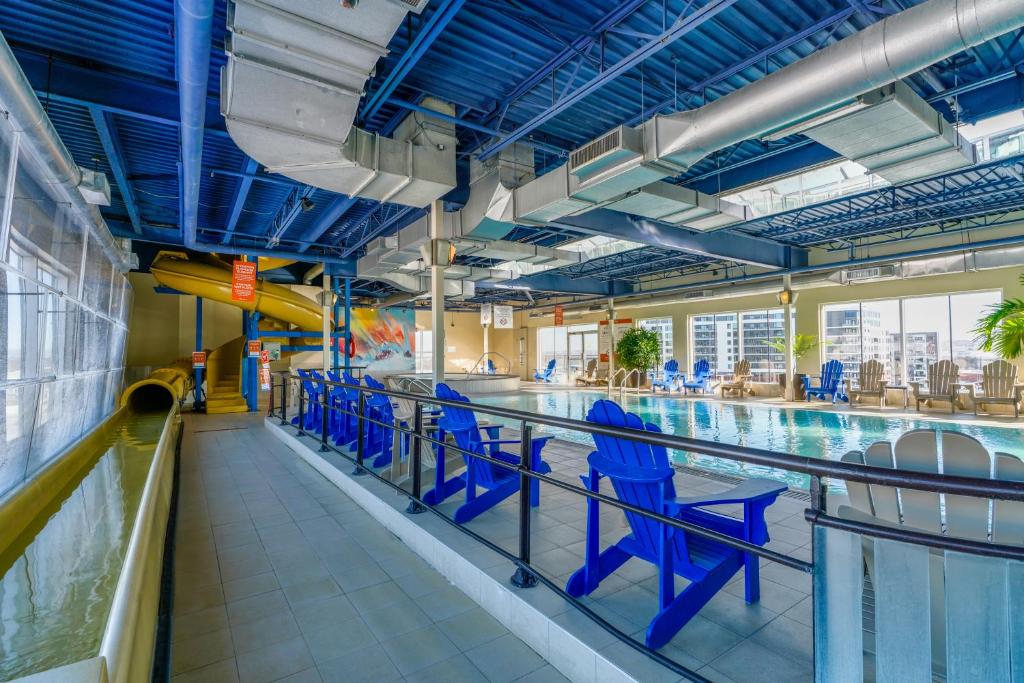 Hôtel Must Aéroport de Québec par JARO - Resim 13