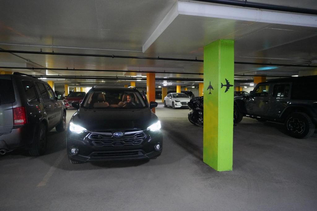 Hôtel Must Aéroport de Québec par JARO - Resim 25