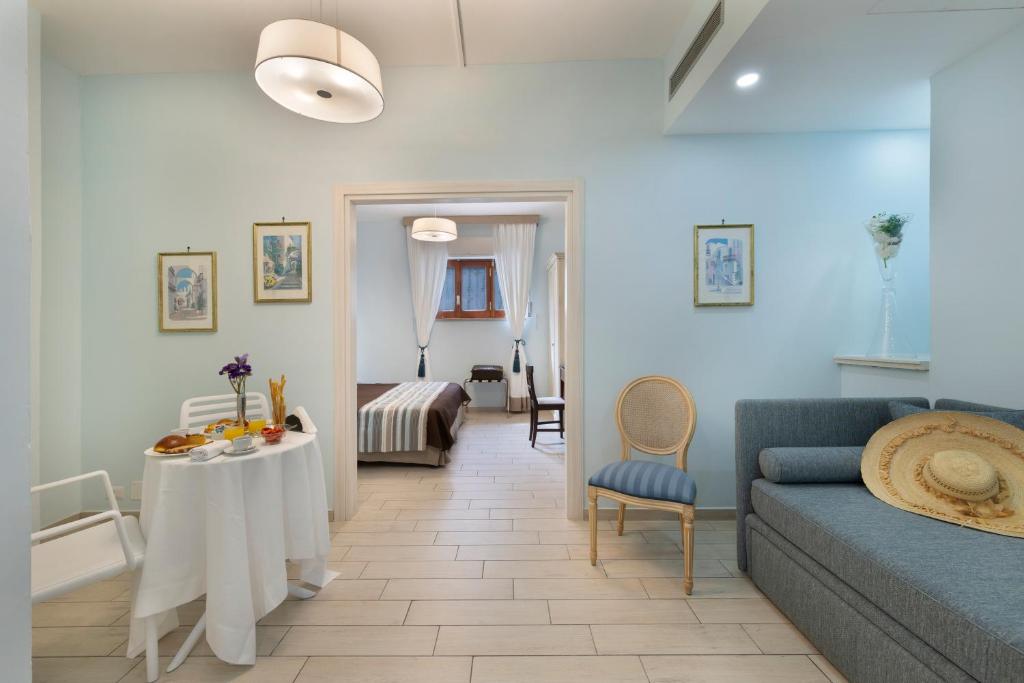 Sea Breeze Residence - 8