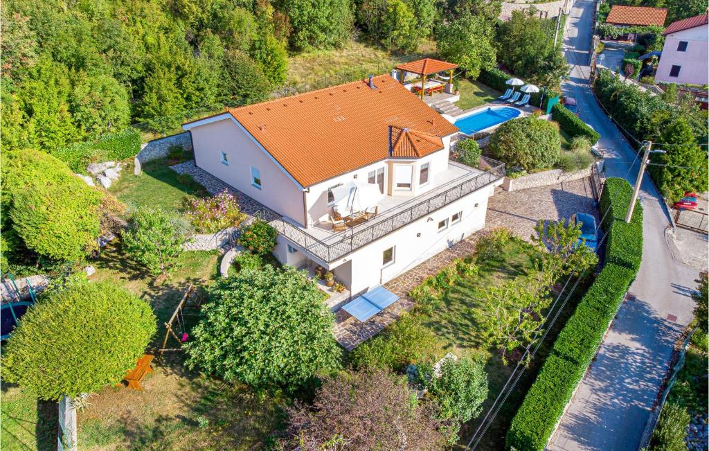 Budova, v ktorej sa dovolenkový dom nachádza