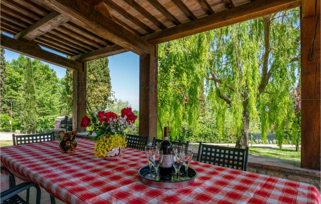 Napoje w obiekcie Beautiful Home In Sarteano With Wifi