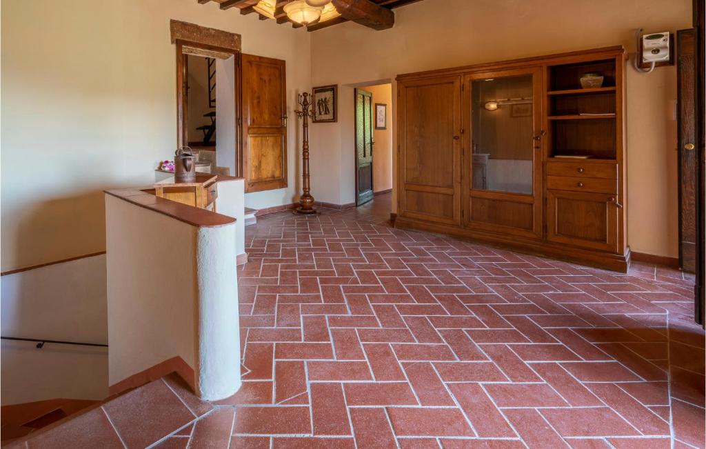 Kuchnia lub aneks kuchenny w obiekcie Beautiful Home In Sarteano With Wifi