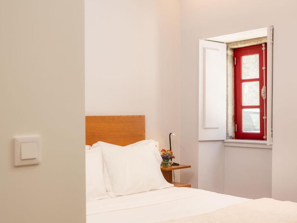 Casa Melo Alvim - by Unlock Hotels - Resim 12