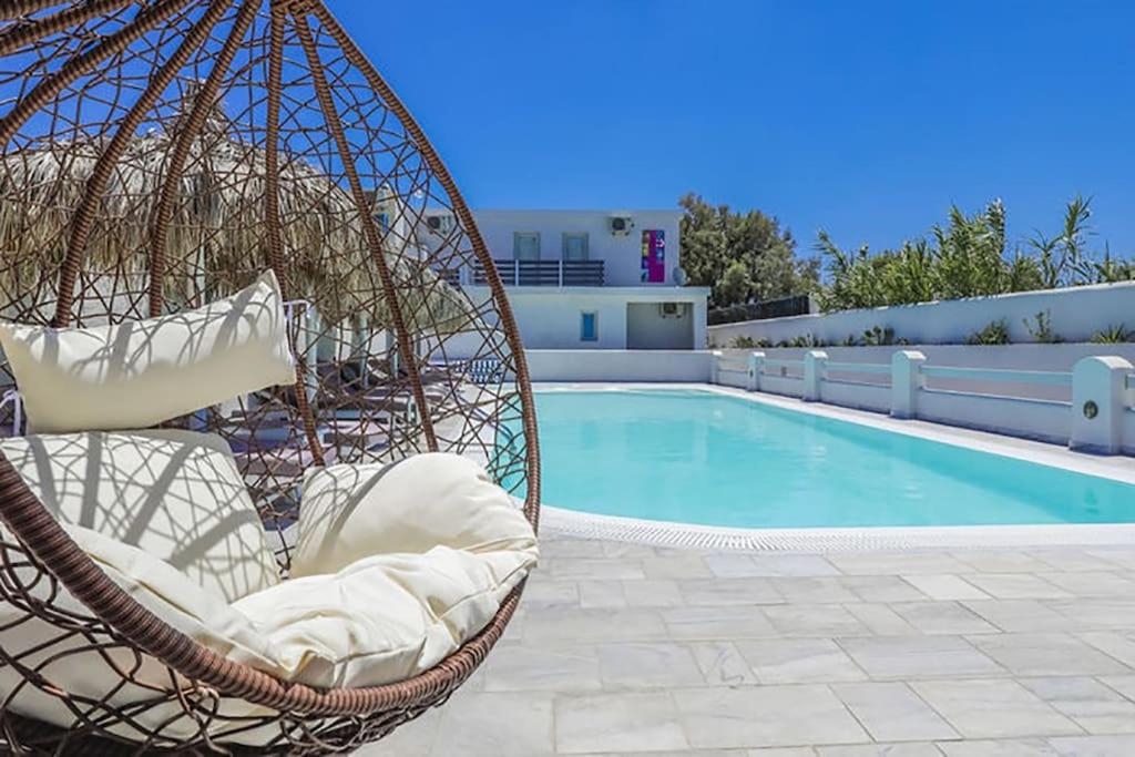 Piscina di Perissa BeachFront Rooms o nelle vicinanze