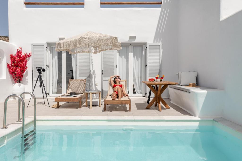 Bassein majutusasutuses Ariadne's Crown Luxury Suites with Private Pool või selle lähedal