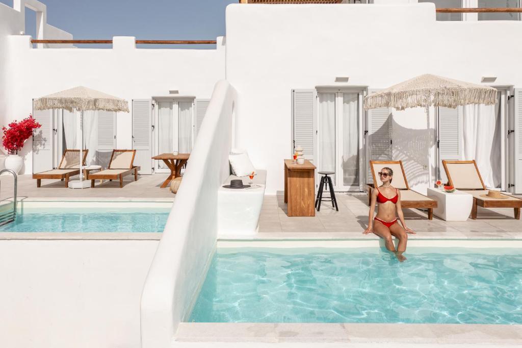 Bassein majutusasutuses Ariadne's Crown Luxury Suites with Private Pool või selle lähedal