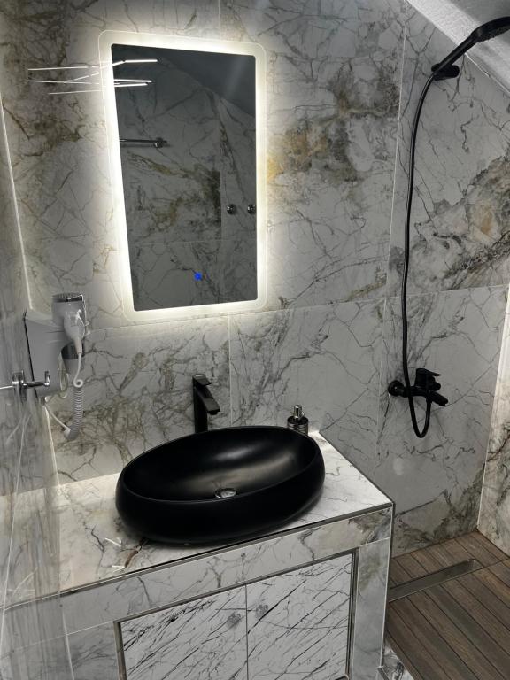 Φωτογραφία από το άλμπουμ του PEYKOXORI 3 LUXURY SUITES BY makhome στο Πευκοχώρι