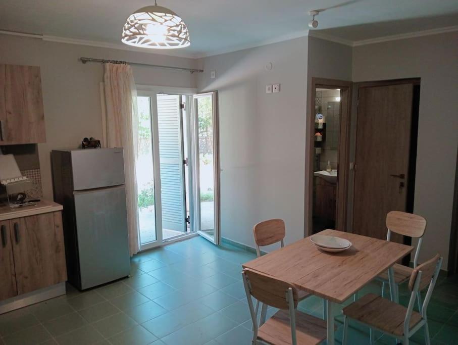 Kuchyň nebo kuchyňský kout v ubytování Spiros House