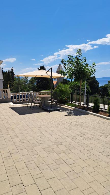 Fotografia z galérie ubytovania Apartment in Brela with sea view, terrace, WiFi, washing machine 4947-2 v destinácii Brela