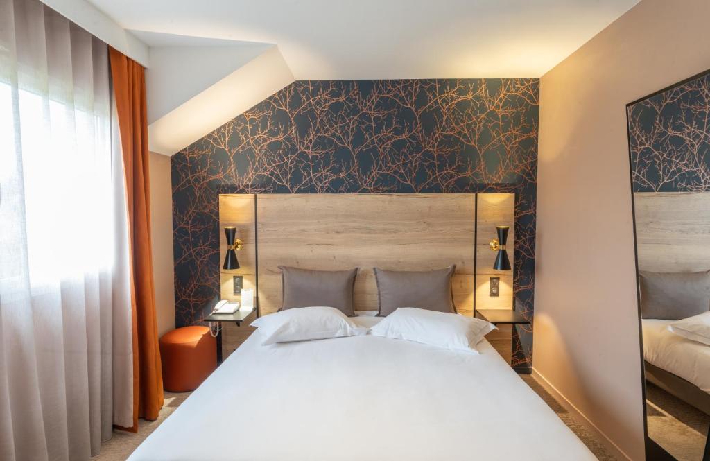 Brit Hotel Ker Lann Aeroport - Parc Expo - Habitación Cuádruple Estándar