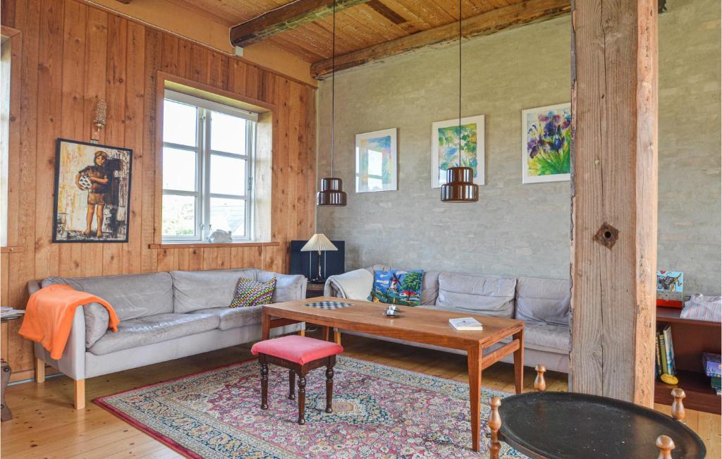 Gorgeous Home In Saltum With Kitchen - Vakantiehuis