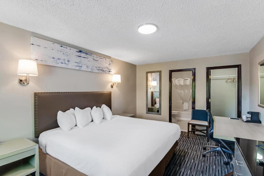 Americas Best Value Inn Torrington, CT - キングルーム 禁煙