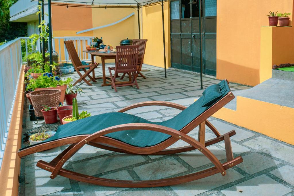 Patio nebo venkovní prostory v ubytování Casa dos Castanheiros Angra do Heroismo