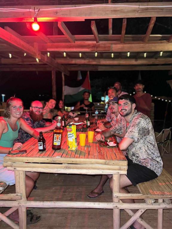 Nápoje v ubytování OIA Beach Hostel - El Nido