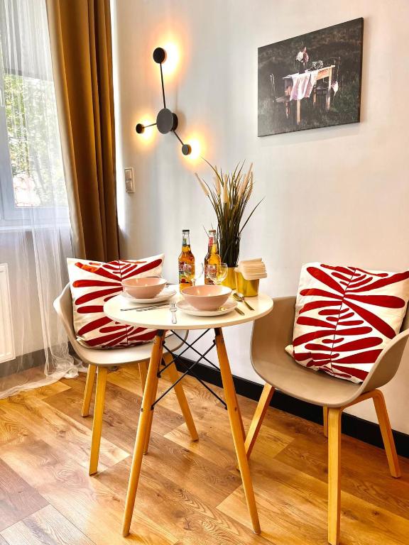 Super 1 Bed room Condo in Warszawa center, Warsaw (updated prices 2024)