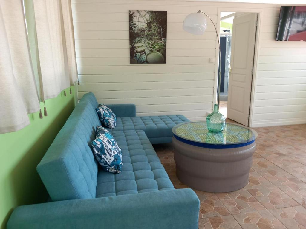 Posezení v ubytování Maisonnette atypique au coeur de la Martinique