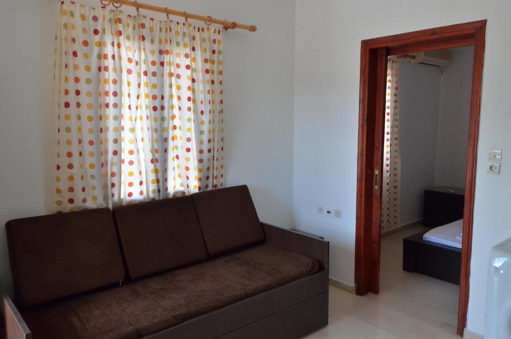 Manos Apartments - 16