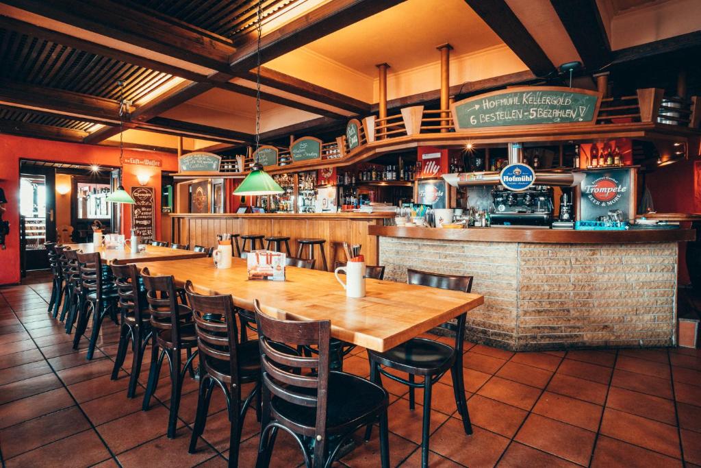 Lounge nebo bar v ubytování Braugasthof Trompete