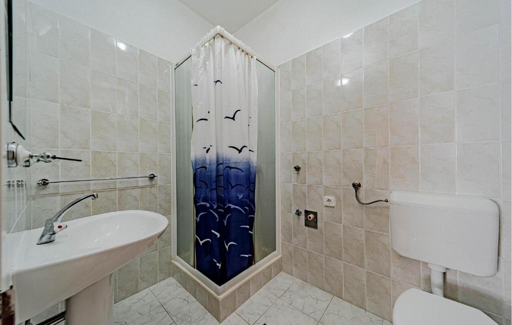 Łazienka w obiekcie Apartment Koludrt Bb Croatia