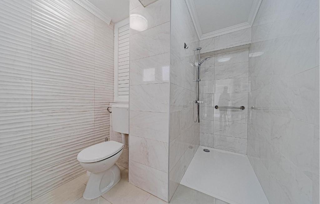 Łazienka w obiekcie Apartment Koludrt Bb Croatia