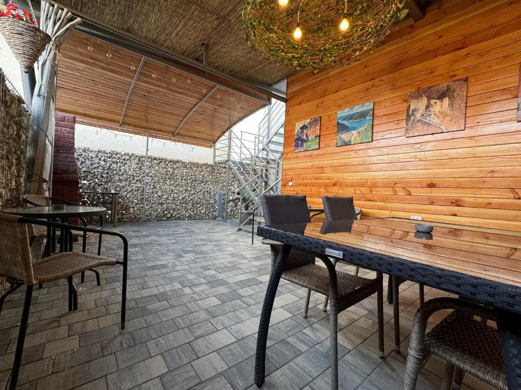 Fotografie z fotogalerie ubytování Four Rooms v destinaci Curtea de Argeş
