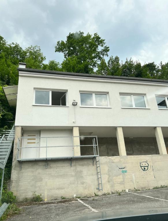 Budova, kde se ubytování v soukromí nachází