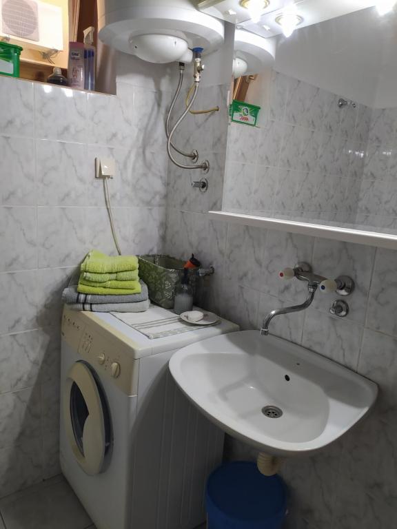 Foto dalla galleria di OAZA MIRA Porodična kuća za opuštanje a Apatin