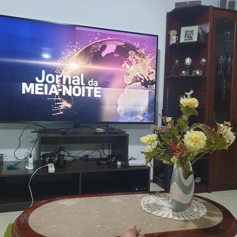 TV a/nebo společenská místnost v ubytování Gamboa-2 Praia