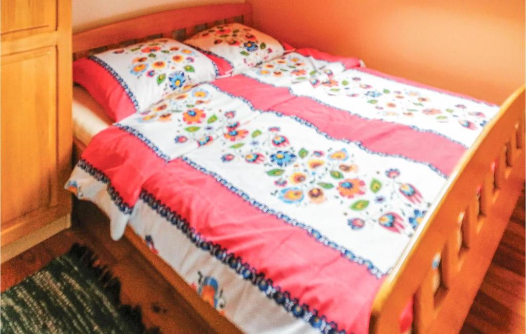 Postel nebo postele na pokoji v ubytování Two-Bedroom Holiday Home In Lidzbark Warminski