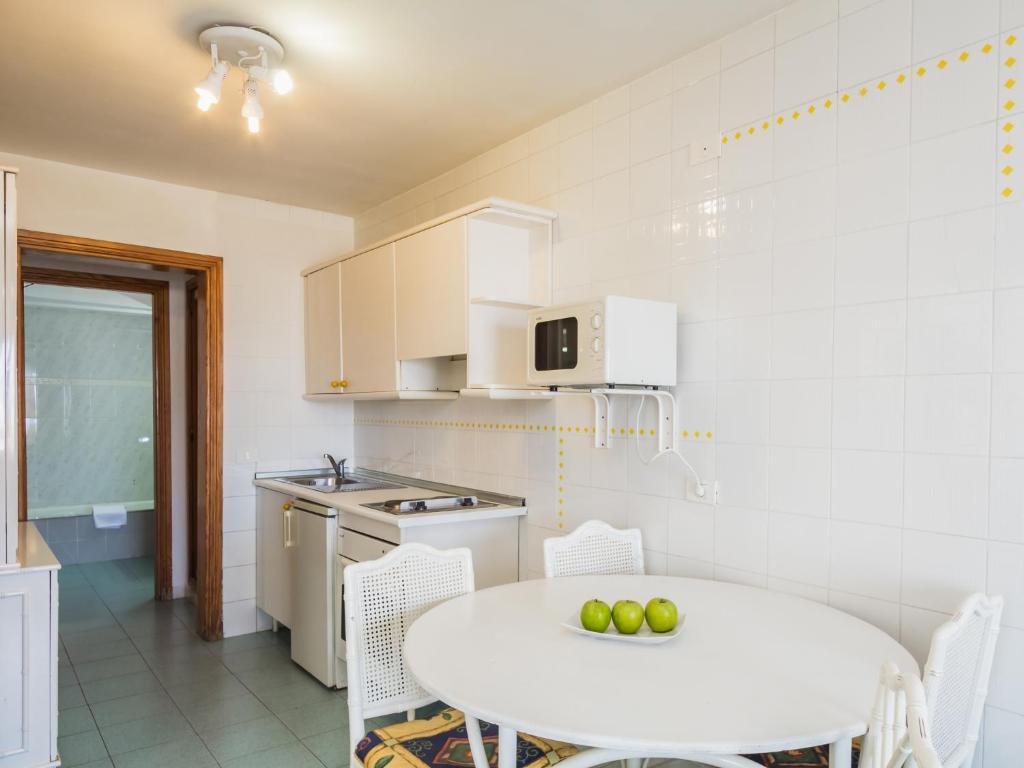 BelleVue Aquarius - One-Bedroom Apartment
