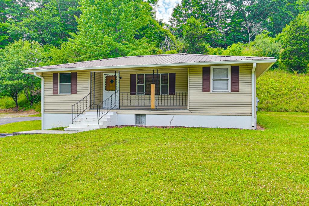 Bluefield Home Near Hatfield and McCoys Trails, Bluefield Updated