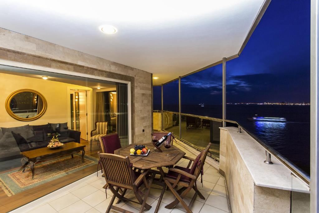 Izmir Palas Hotel