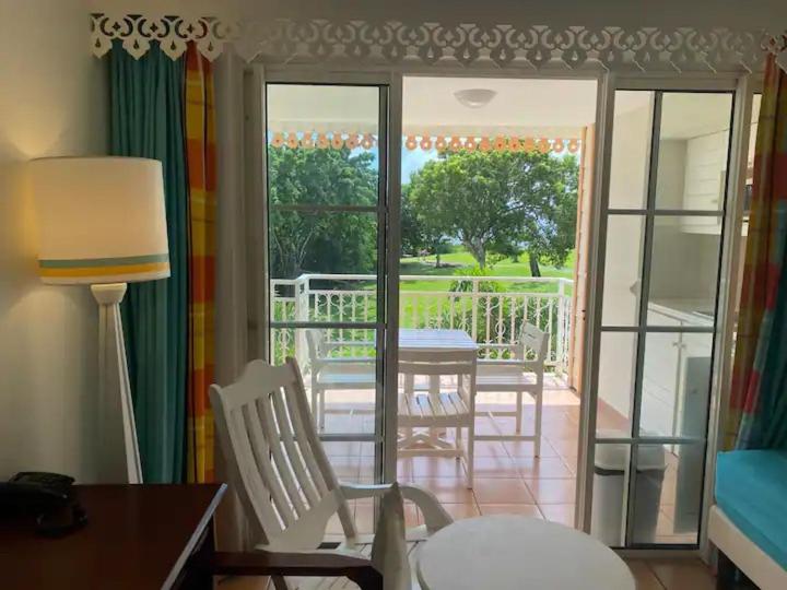 Balkón nebo terasa v ubytování News CleEnMain-Studio Babzou plus cadeau - Vue mer-Piscine-Jacuzzi-Plage-Bar