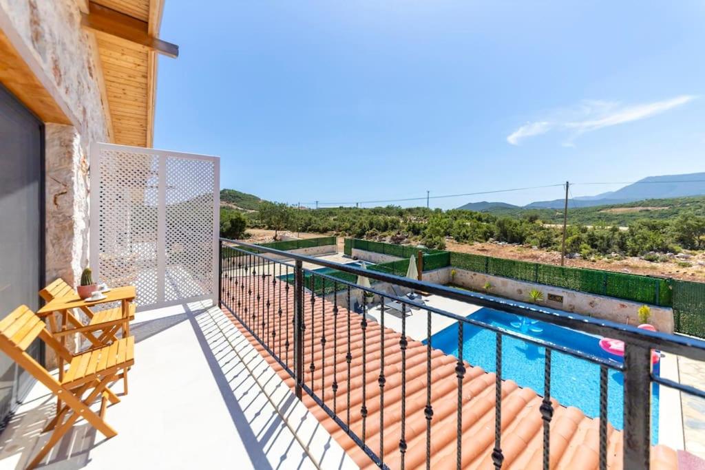 Bazén v ubytování Villa Vita Kaş - Lüx Villa nebo v jeho okolí
