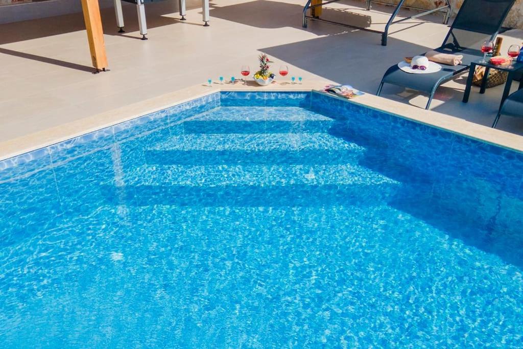 Bazén v ubytování Villa Vita Kaş - Lüx Villa nebo v jeho okolí