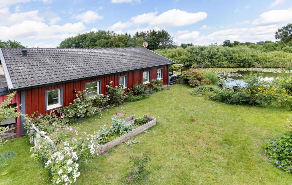 Aed väljaspool majutusasutust Beautiful Home In Slangerup With Wifi