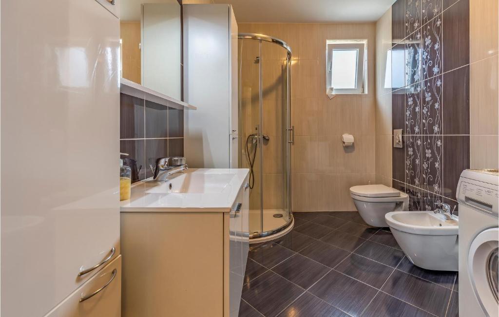 Łazienka w obiekcie Apartment Medulin 04