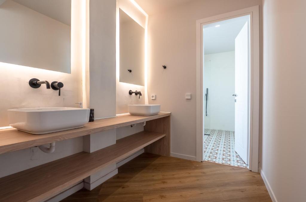 Kúpeľňa v ubytovaní Live Life Plaka Apartment