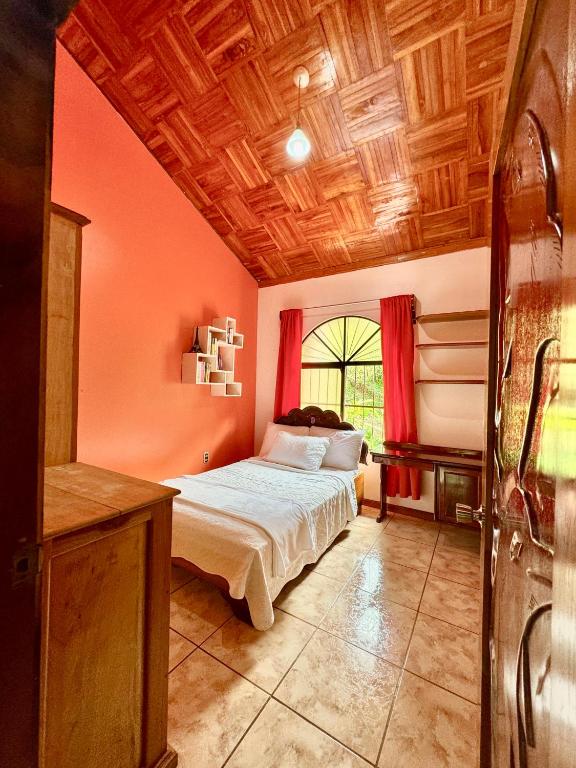 Postel nebo postele na pokoji v ubytování Casa Selvática