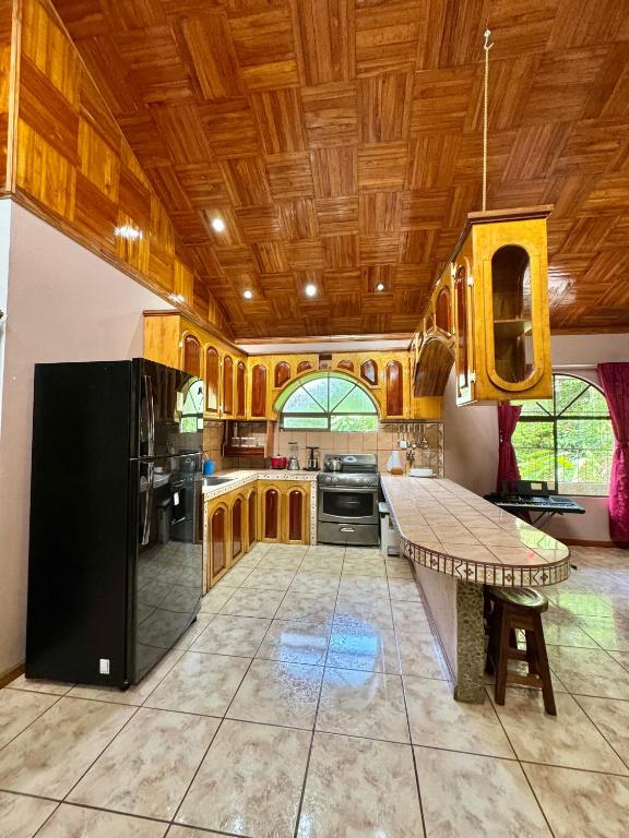 Kuchyň nebo kuchyňský kout v ubytování Casa Selvática