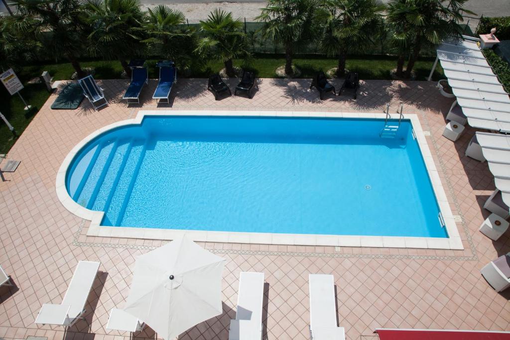 Bazén v ubytování Hotel Master nebo v jeho okolí