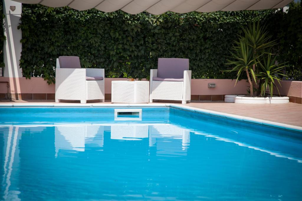 Bazén v ubytování Hotel Master nebo v jeho okolí