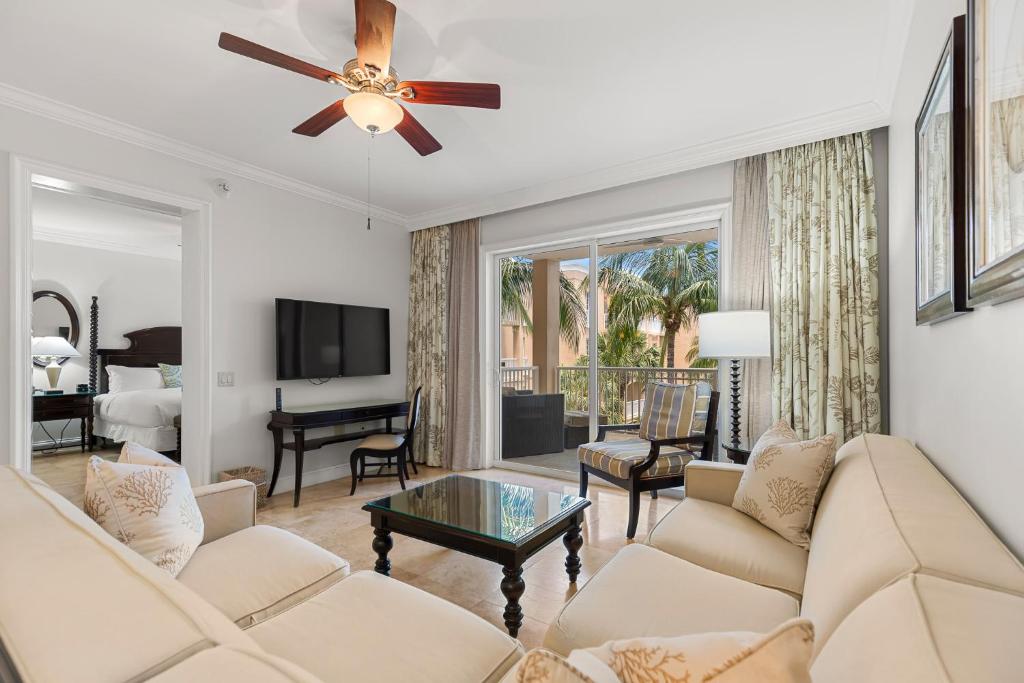 TV&#47;Unterhaltungsangebot in der Unterkunft Beachside Resort &amp; Residences